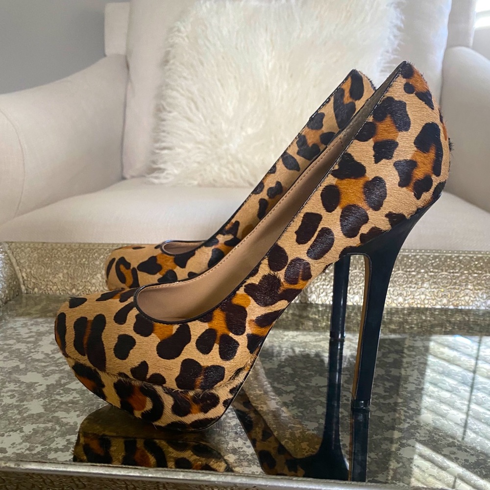 Steve Madden Leopard platform Heels